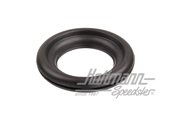 Becuccio, riempimento dell'olio, lamiere motore                                                     