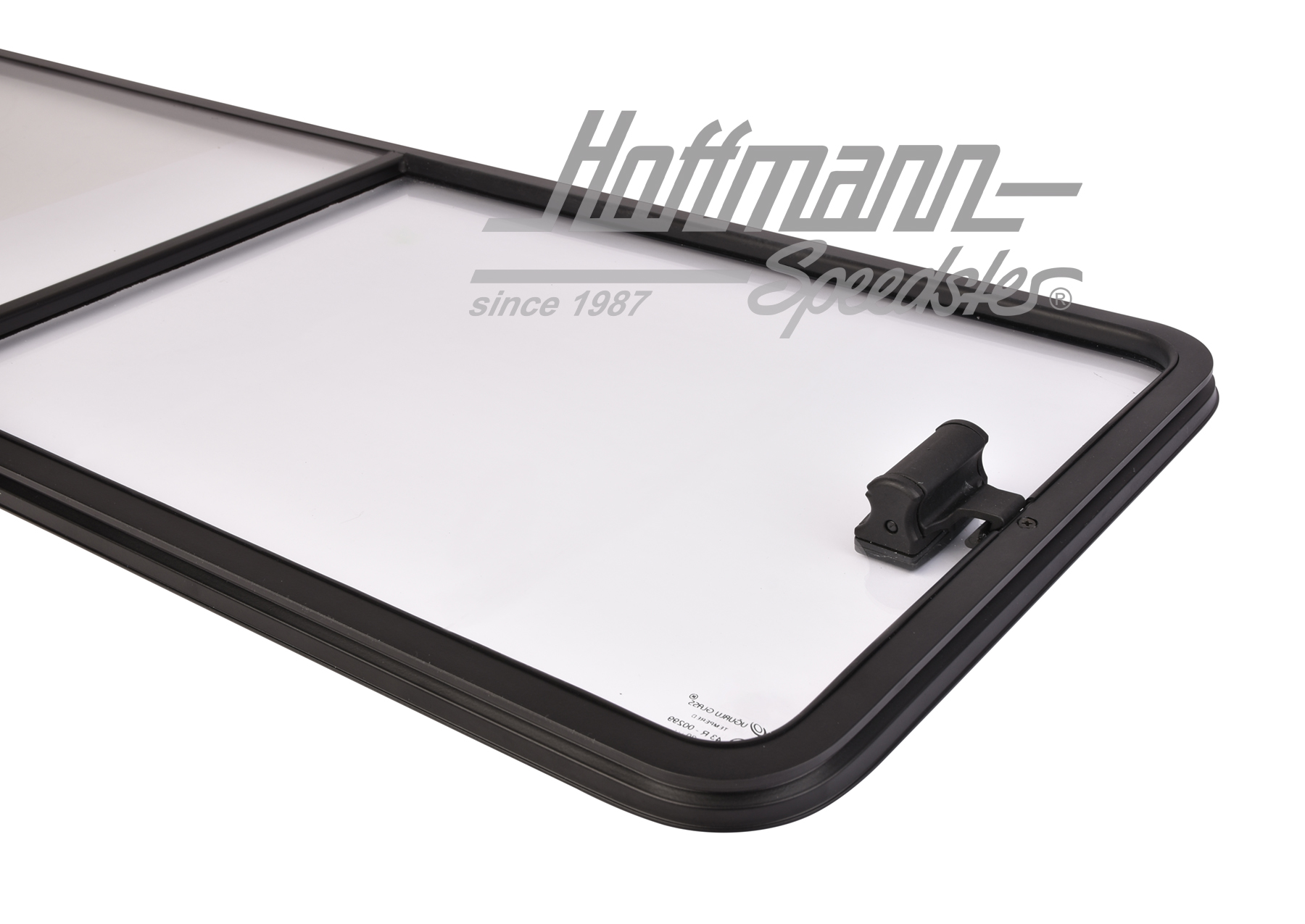 Finestra scorrevole, parte laterale, centro, chiara, sinistra                                       